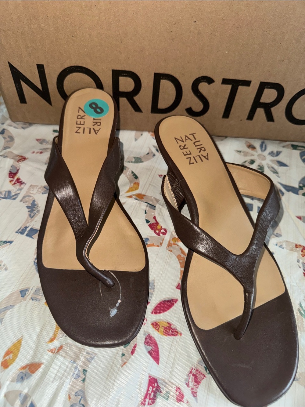 Naturalizer Brown Women's Thong Sandals